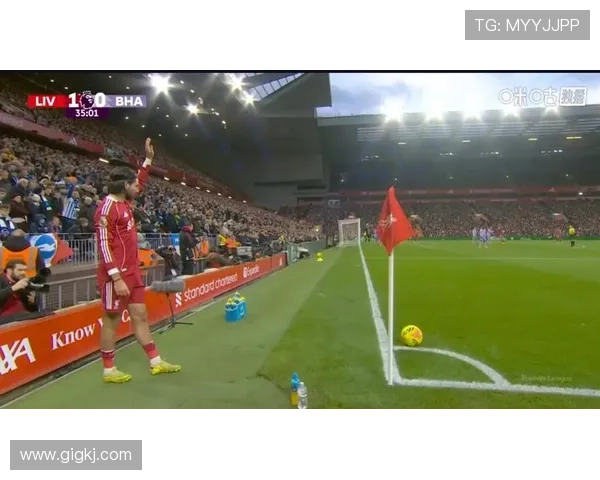 内维尔批评维尔茨比赛理解幼稚强调其跑位糟糕与过度参与防守问题